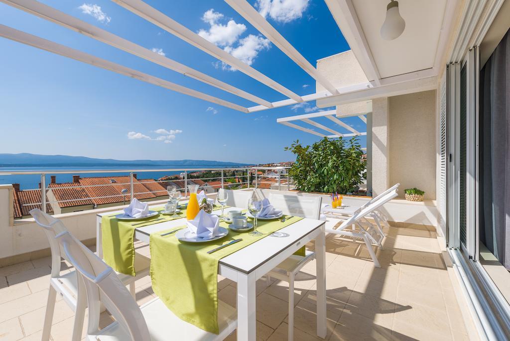 Apartments Villa Azzurra Bol Habitación foto